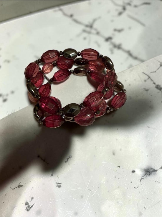 None Jewelry - Raspberry Faceted Bead Stretch Bracelet